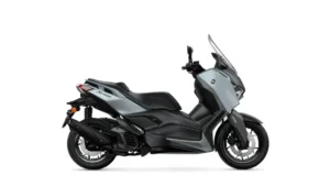 YMC-modelos-xmax 125 Tech max+-perpectivas_01