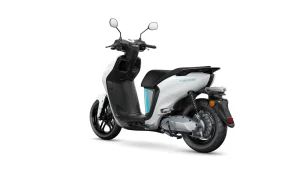 2023-Yamaha-EJE025-EU-Milky_White-Studio-005-03