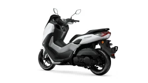 YAMAHA-NMAX-125-trasera