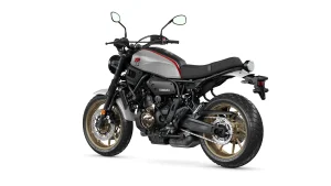 yamaha-xsr700-xtribute_trasera